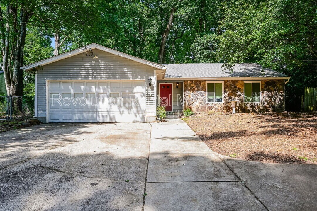 2235 Mill Wood Ct NW in Duluth, GA - Building Photo