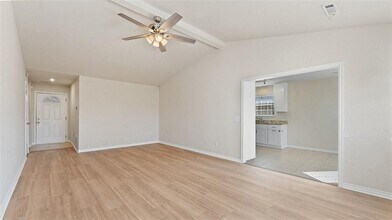 829 S Liberty Dr in Fayetteville, AR - Building Photo - Building Photo