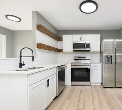 6747 Wimbledon Dr in Zionsville, IN - Building Photo - Building Photo