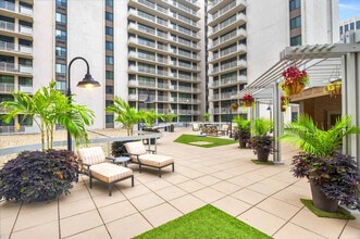 320 23rd St S in Arlington, VA - Building Photo - Building Photo