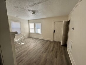 1220 S Lafayette St in Shelby, NC - Building Photo - Building Photo