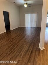 7047 Deer Lodge Cir in Jacksonville, FL - Building Photo - Building Photo