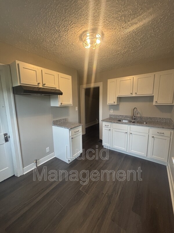 1029 Queen Ave in Louisville, KY - Building Photo - Building Photo