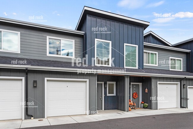 1535 Latitude Ln in Coeur d'Alene, ID - Foto de edificio - Building Photo