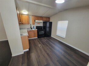 16625 NE 2nd Street Rd in Silver Springs, FL - Building Photo - Building Photo