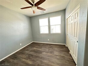 2503 Venarotta St in Henderson, NV - Foto de edificio - Building Photo