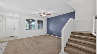 3193 Brynley Ave in Henderson, NV - Foto de edificio - Building Photo