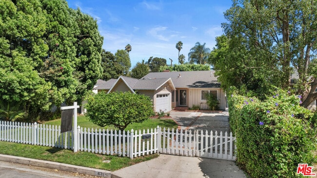 property at 4316 Bellaire Ave