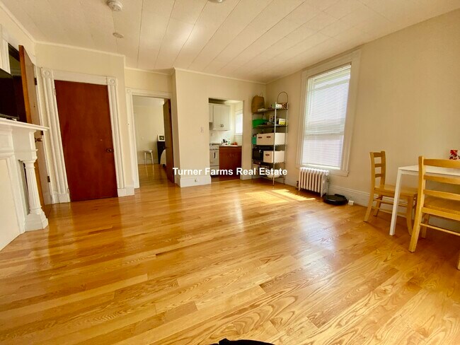 381 Harvard St, Unit 1