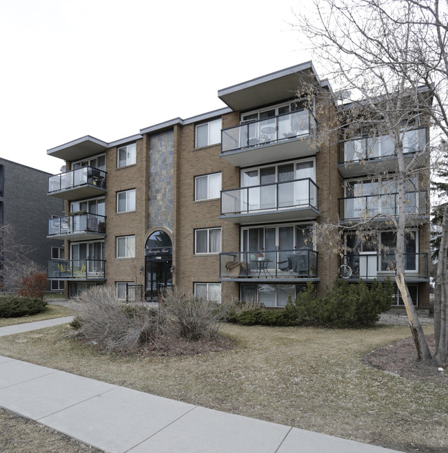 Harrington House in Calgary, AB - Building Photo - Primary Photo