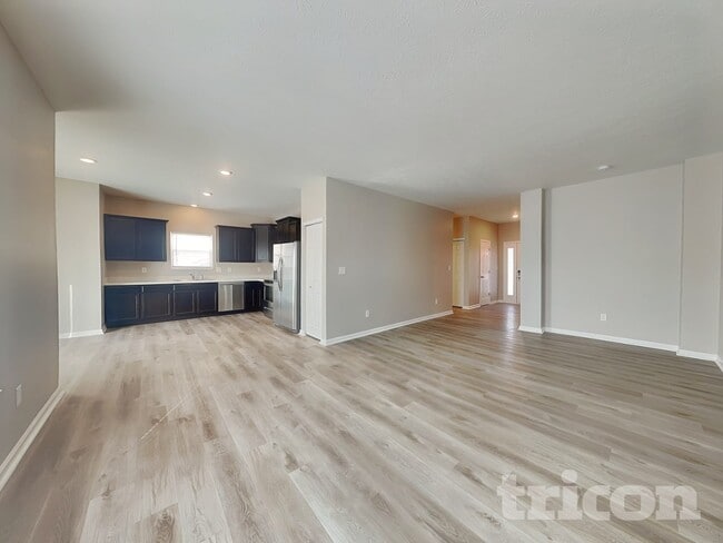 1229 S Aberdeen Dr in Franklin, IN - Foto de edificio - Building Photo