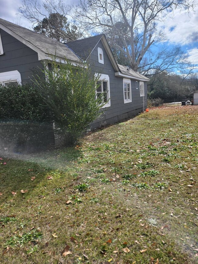 property at 1417 3rd St S