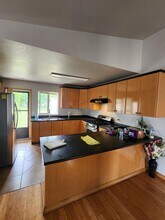 2921 Seaview Cir in Bellingham, WA - Foto de edificio - Building Photo