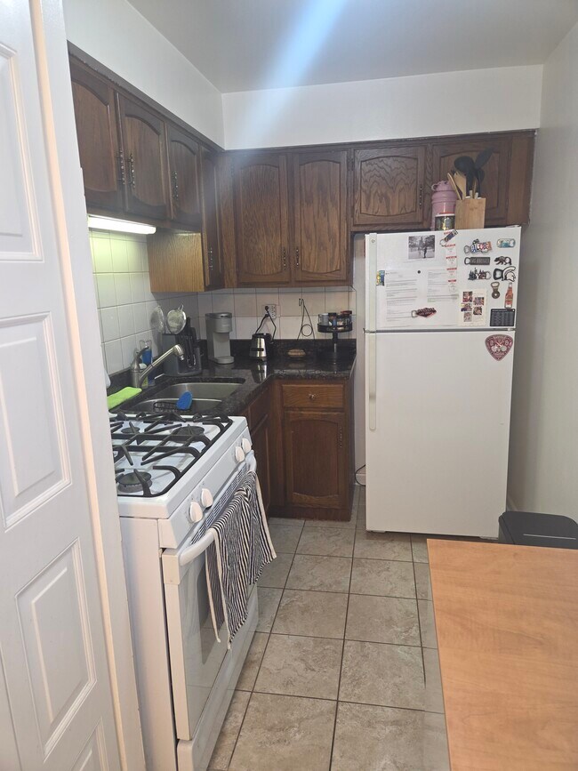 property at 611 W Patterson Ave