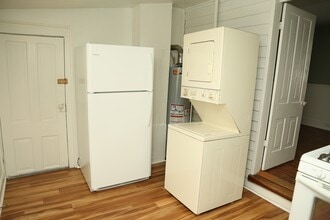 920 Anderson St in Charlottesville, VA - Building Photo - Building Photo