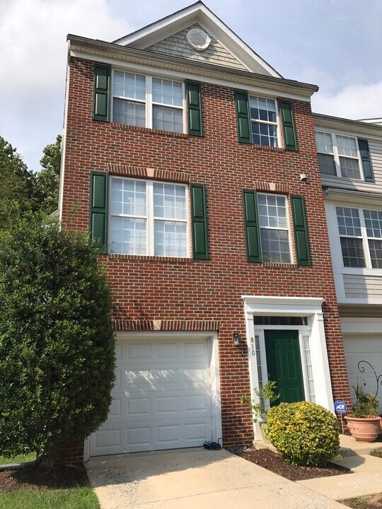 810 Stonehurst Ct in Annapolis, MD - Building Photo