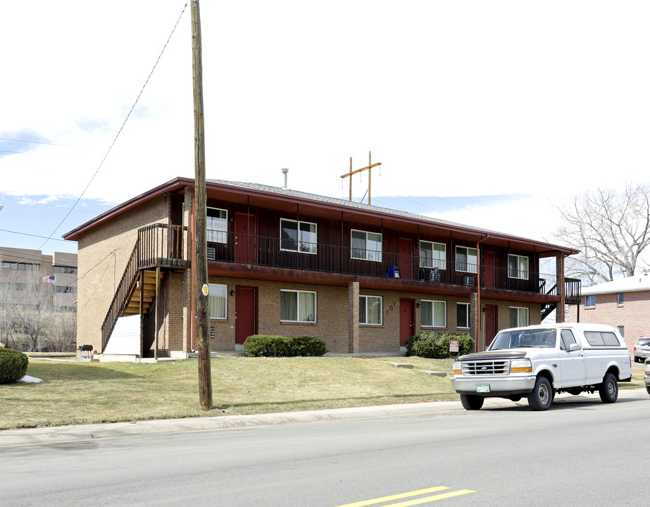 701 Oak St in Denver, CO - Building Photo