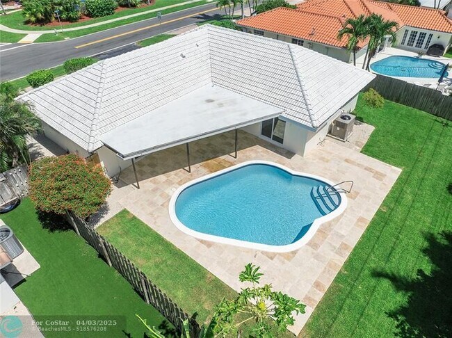 property at 400 SW 9th Ave