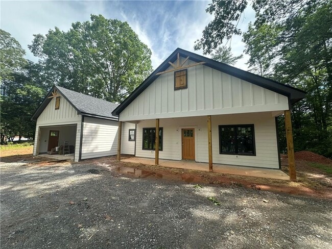 property at 2263 Hwy 19 N