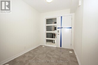 11 Gothenburg Ln in Markham, ON - Building Photo - Building Photo