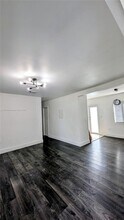 340 NW 132nd St in North Miami, FL - Building Photo - Building Photo