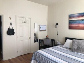 104 Depot St-Unit -A in Elgin, TX - Foto de edificio - Building Photo