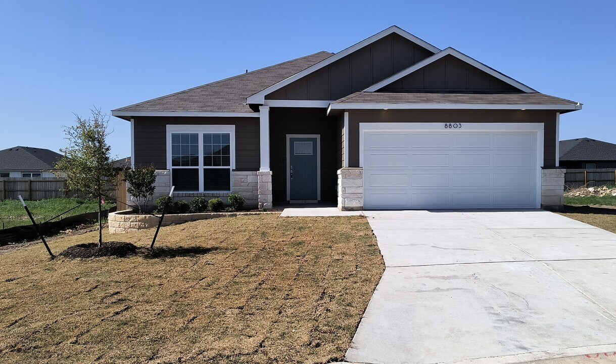 8803 Fritz Crk Dr in Temple, TX - Building Photo