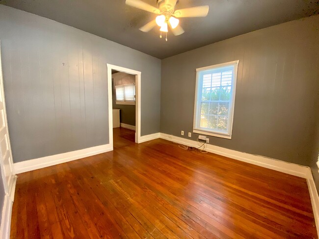 405 E 30th St in Austin, TX - Building Photo - Building Photo