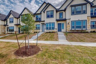 16124 Doe Lk Dr in Little Elm, TX - Foto de edificio - Building Photo