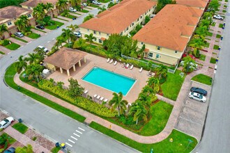 9469 SW Purple Martin Way in Stuart, FL - Building Photo - Building Photo