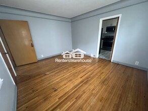 4628 Cedar Ave S in Minneapolis, MN - Building Photo - Building Photo