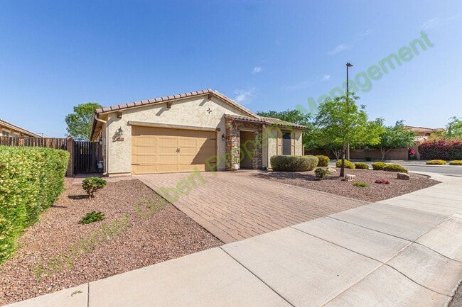 property at 1116 E Ibis St