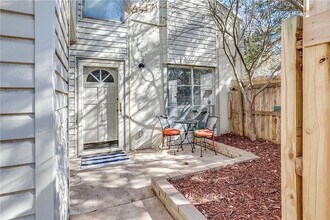 809 Red Bird Ln in Norman, OK - Building Photo - Building Photo