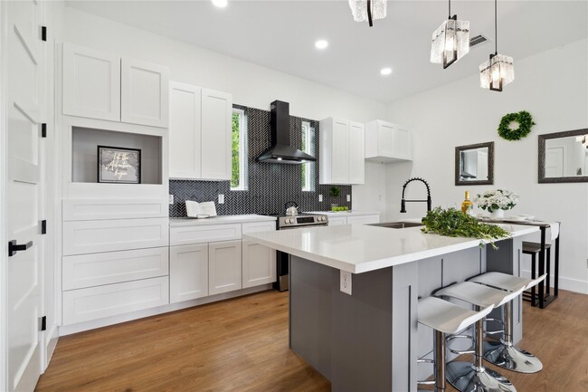 property at 2807 Brailsfort St