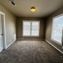 1808 N 19th St in Nederland, TX - Building Photo - Building Photo