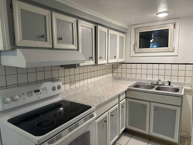 property at 2010 Carr Ave