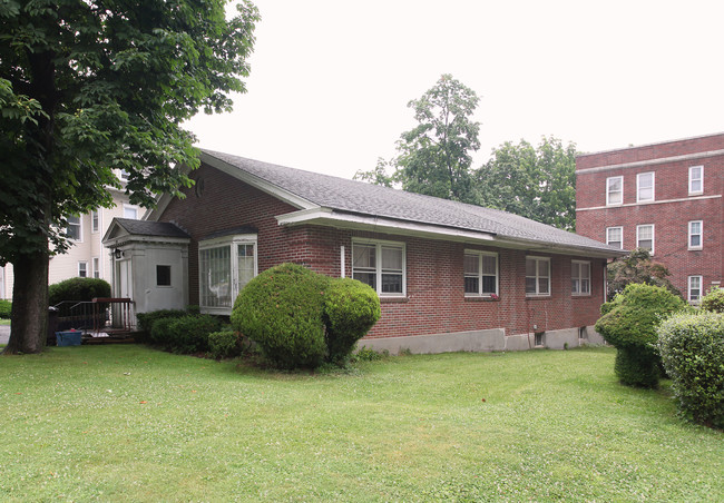 223-229 W Main St in New Britain, CT - Building Photo - Building Photo