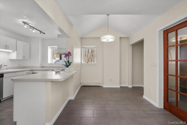 1265 N Ridge Rd in Shrub Oak, NY - Building Photo - Building Photo