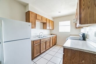1301 N 23rd St in Las Vegas, NV - Building Photo - Building Photo
