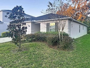 3988 Postmark Lake Pl in Seffner, FL - Building Photo - Building Photo