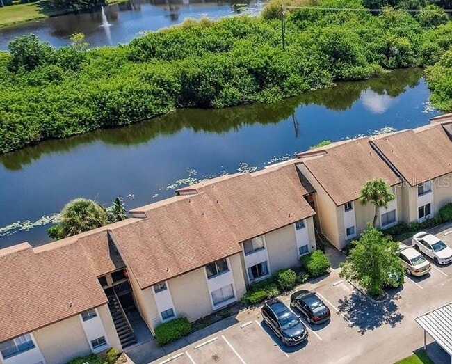 property at 2604 Hidden Lake Dr N