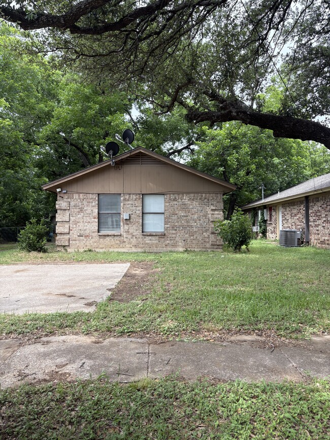property at 431 N Wilhite St