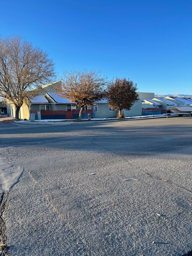 property at 1625 Clarkson Dr