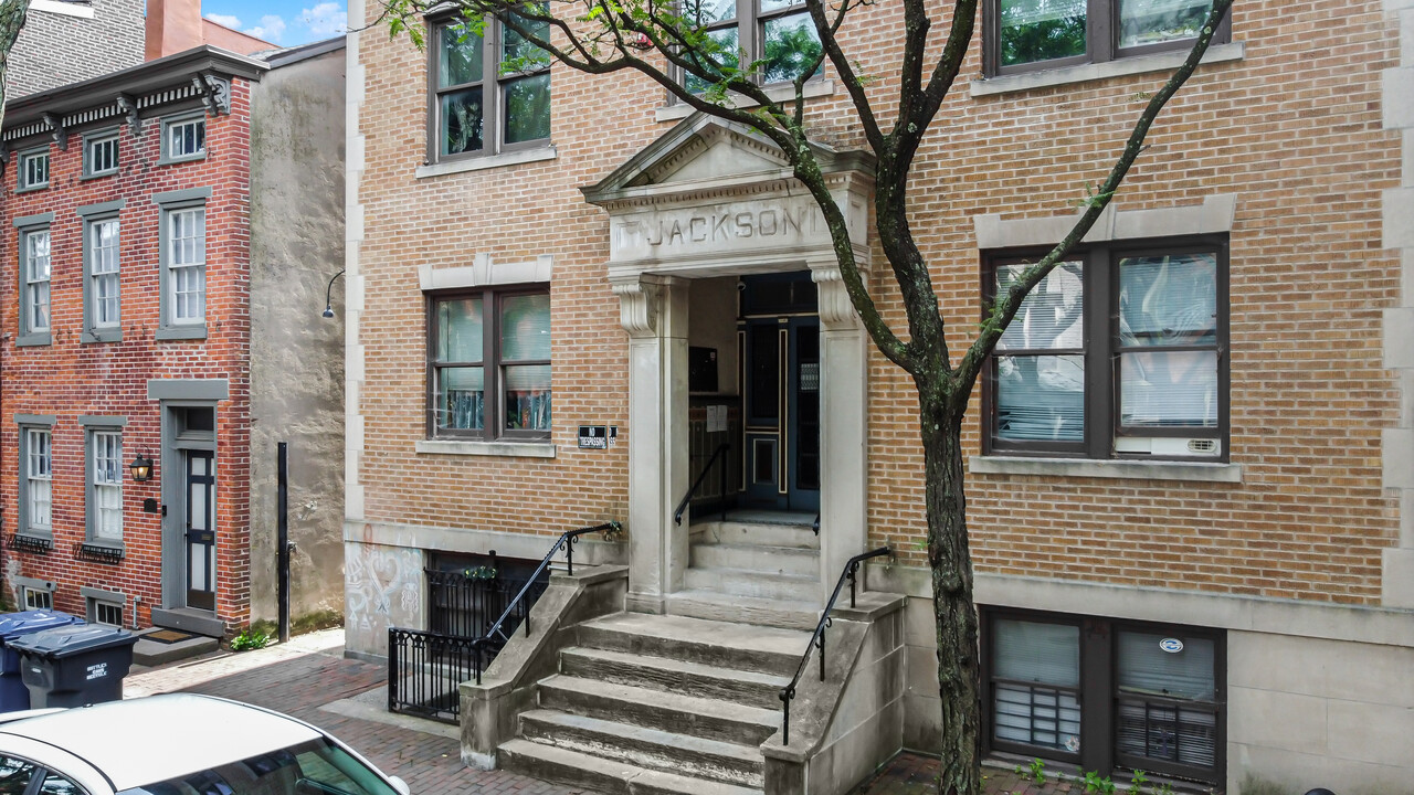 Jackson Apartments in Trenton, NJ - Building Photo