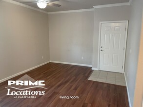 10001 Woodcreek Oaks Blvd in Roseville, CA - Building Photo - Building Photo