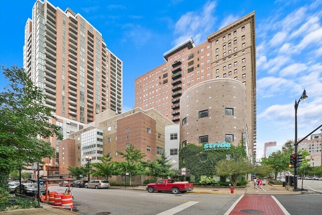 40 E 9th St in Chicago, IL - Foto de edificio - Building Photo