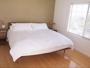 1824 Griffith Park Blvd in Los Angeles, CA - Building Photo - Building Photo