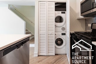 939 W Grace St, Unit 101 in Chicago, IL - Foto de edificio - Building Photo