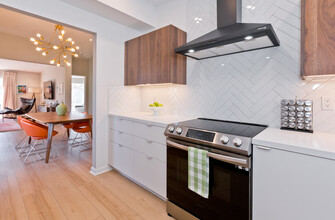 505 S Farrell Dr, Unit Los Balcones Summer Rent in Palm Springs, CA - Building Photo - Building Photo