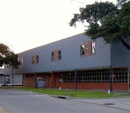 612 Lofts in Baytown, TX - Building Photo - Building Photo